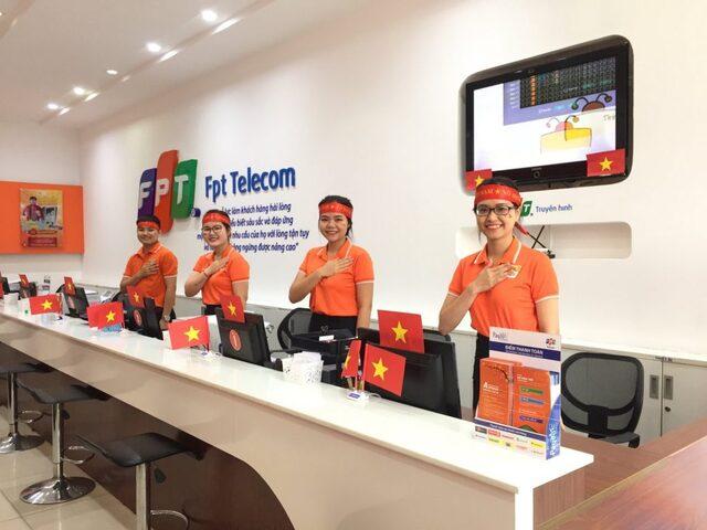 Đội ngũ chăm sóc khách hàng của FPT Telecom
